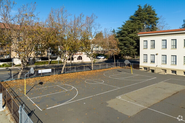 You kids will enjoy learning in the inspiring atmosphere of St. Leander School.