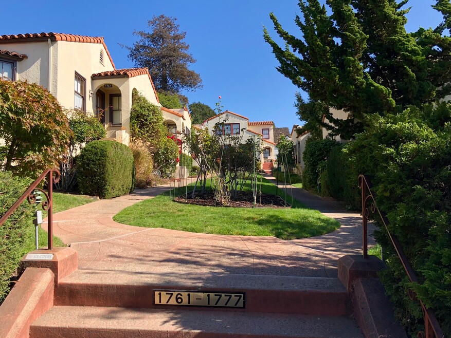 Spruce Garden Court