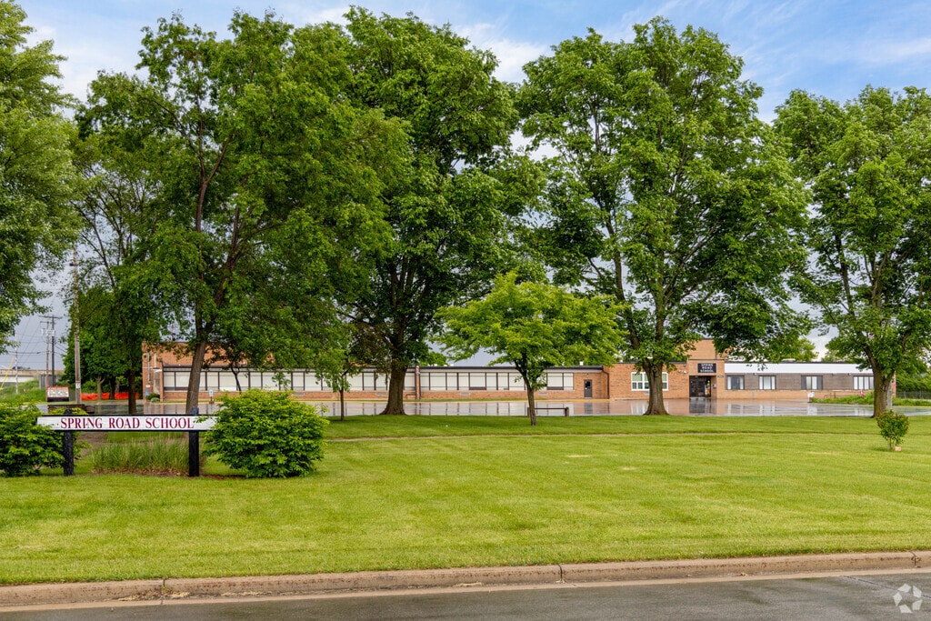 Spring Road Elementary School is a public school located in Neenah, Wisconsin.