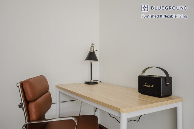 110 W Ocean Blvd unit FL-1-ID1366, Long Beach, CA 90802 - photo 5