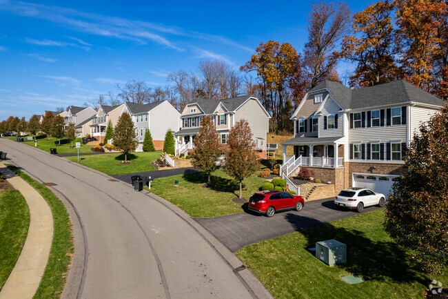 There are newer homes that wrap around the long hills of Bethel Park.
