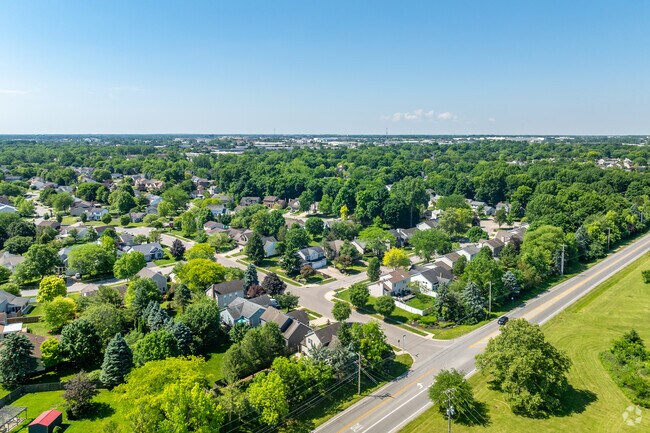 Scioto Woods is a quiet residential neighborhood located 7 miles from downtown Columbus.