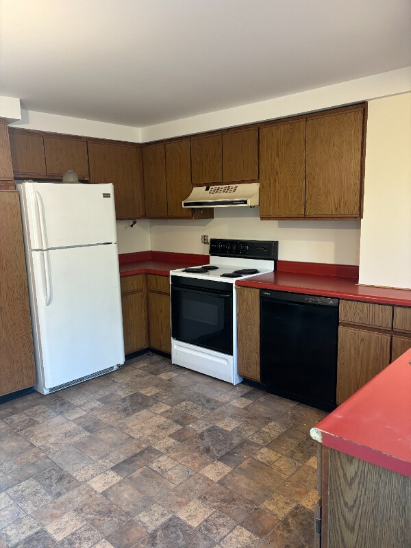 4 Poland Rd unit B, Freeport, ME 04032 - photo 2