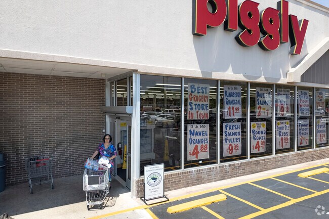 A local favorite for generations, Piggly Wiggly always has smiling faces to greet shoppers.