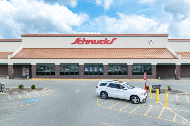 Residents of North End Association Take Two head to Schnucks for their groceries.