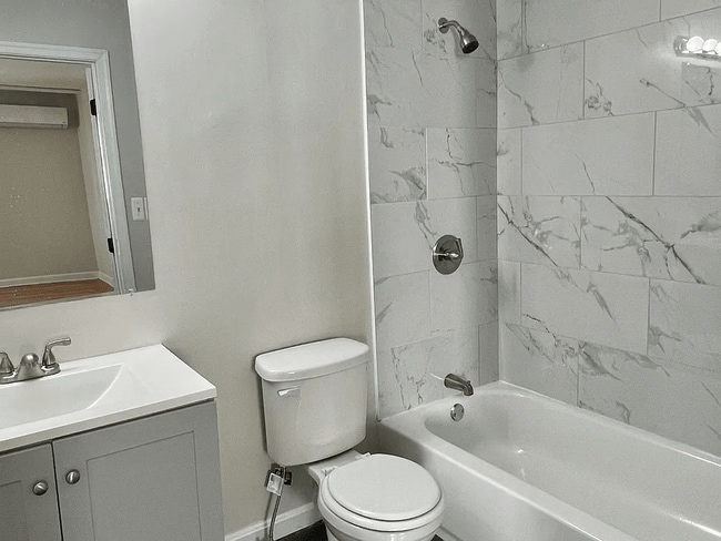 758 209th St unit 2, Pasadena, MD 21122 - photo 5