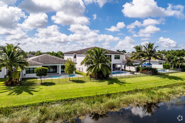 Many homes in the Lotus neighborhood reside next to pristine lakes.