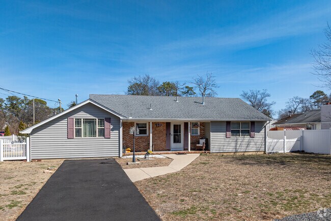 Properties in Pine Lake Park range from cozy single-family homes to more expansive residences, with prices varying based on size, condition, and specific location within the community.