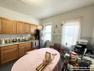 10 Wave Ave Unit 3, Boston, MA 02125