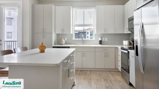 4902 Cosmos Cir unit 302, Wimauma, FL 33598 - photo 2