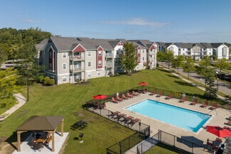 16000 Silver Pkwy, Fenton, MI 48430