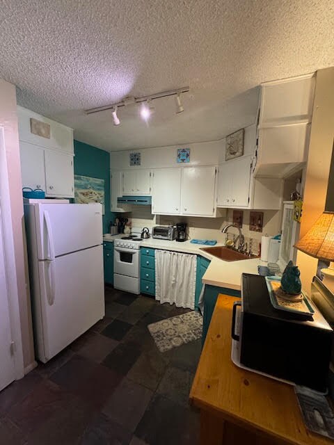 217 Molokai Village unit D, Diamondhead, MS 39525 - photo 3