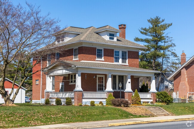 Some of the large homes in Manheim  have large verandas to enjoy sunny days.