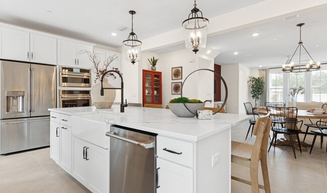 1824 Liphock Aly, Orlando, FL 32803 - photo 2