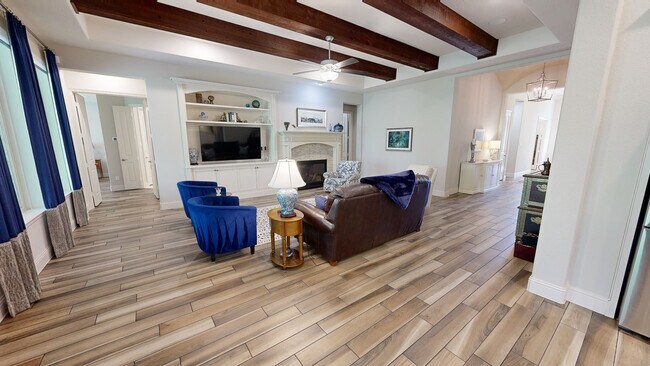 34106 Willow Bluff Ln, Pinehurst, TX 77362 - photo 2