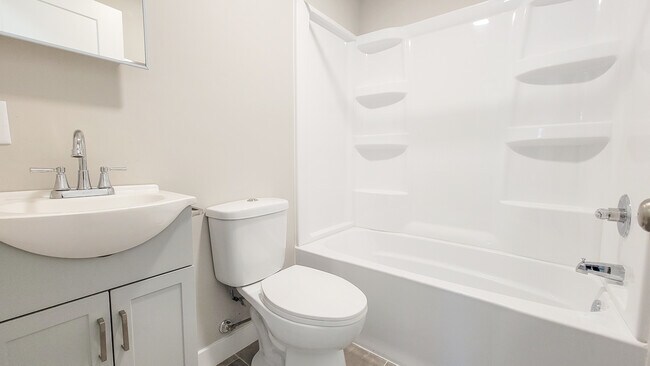 5661 Quincy St unit 5611 quincy street, Mounds View, MN 55112 - photo 5
