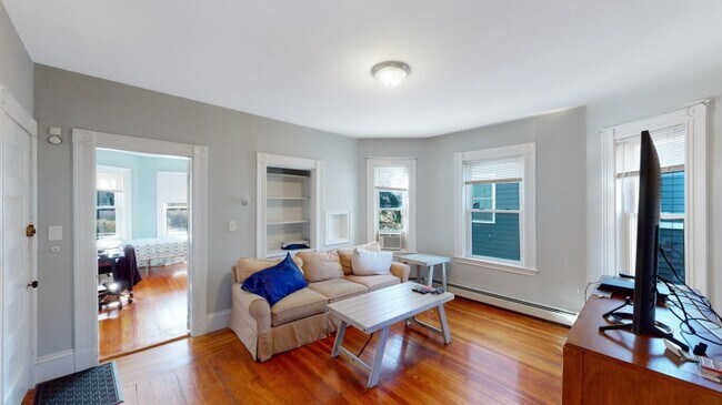 171 Rindge Ave unit 2L, Cambridge, MA 02140 - photo 6