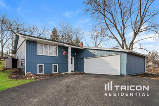 12421 Kennelly Rd, Burnsville, MN 55337