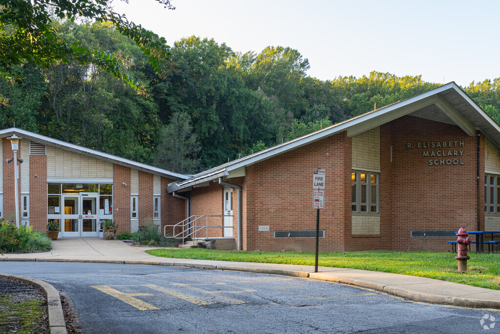 R. Elisabeth Maclary Elementary School in Eastern Newark as a B rating on Niche.