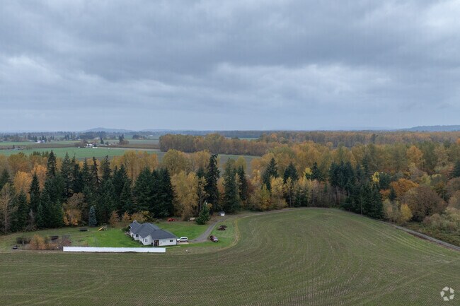 The Lacomb neighborhood is full of farms and sprawling greenery.