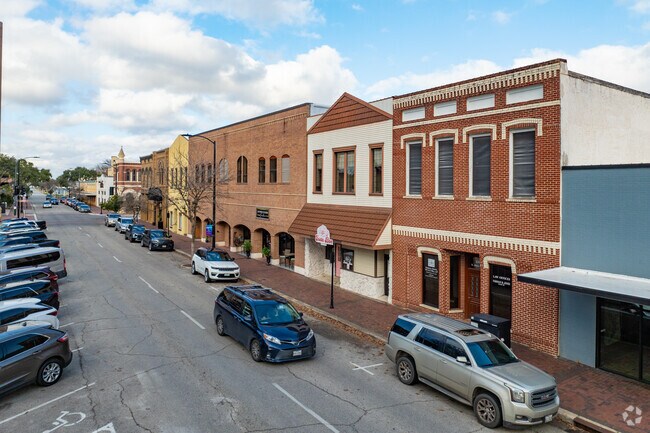 Downtown Victoria offers charming shops and ambient restaurants.