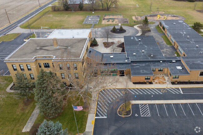 According to Niche, Concord Elementary has an A- rating.