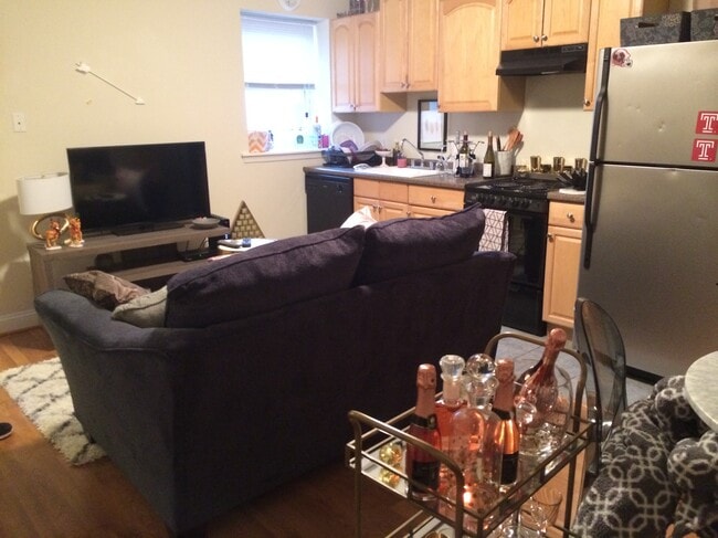 1747 N 16th St unit 3, Philadelphia, PA 19121 - photo 3