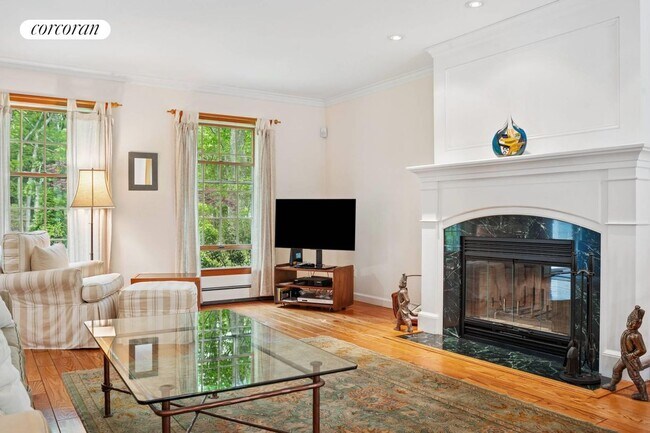 330 Sprig Tree Path, Sag Harbor, NY 11963 - photo 5
