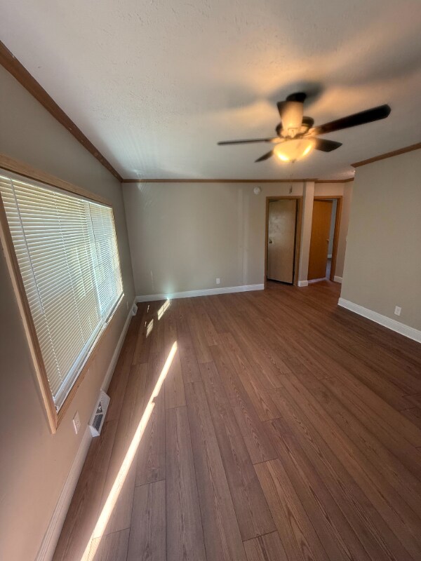 1561 Maryan Ave, Amelia, OH 45102 - photo 2