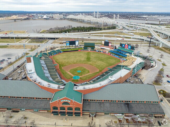 In Limerick you are short distance from the Louisville Bat’s Stadium, the city’s very own Minor League Baseball team.