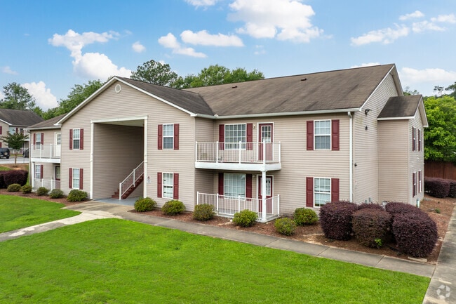 Village Square, Barnesville, GA 30204 - photo 2