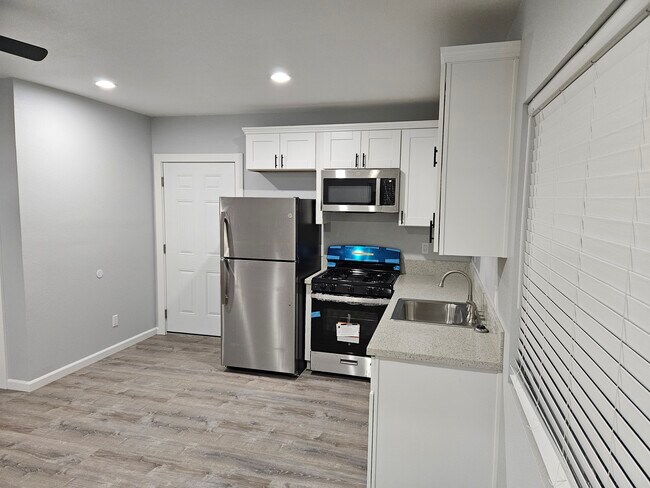 1575 Halo St unit 1573 Halo, San Diego, CA 92154 - photo 5