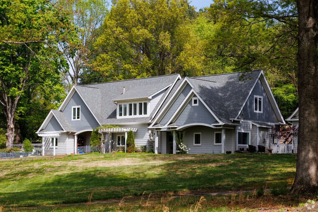 About Arrowhead Schools, Demographics, Things to Do