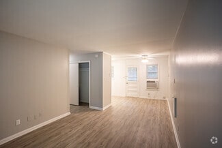 1414 Poplar Ave, Murfreesboro, TN 37129