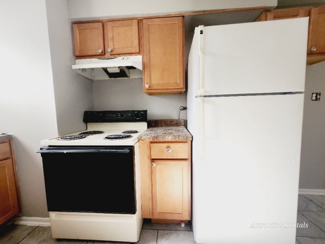 10720 S Ridgeland Ave, Worth, IL 60482 - photo 4