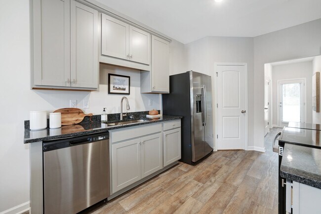 0 Gateway Dr unit 36901109, Opelika, AL - photo 4