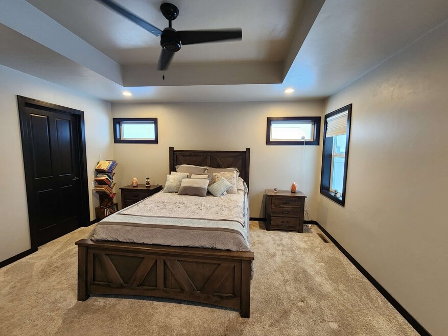 2453 Scheuring Rd, de Pere, WI 54115 - photo 1