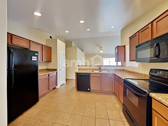 5305 S 27th Dr, Phoenix, AZ 85041 - photo 3