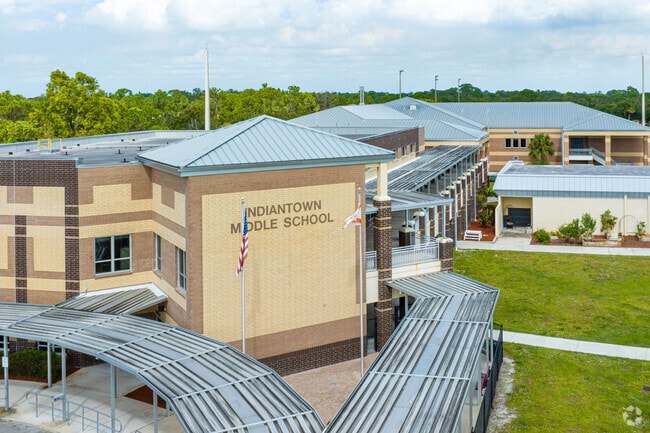 Indiantown middle school has a 15:1 student-to-teacher ratio.
