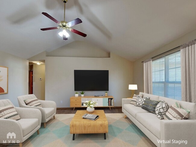 701 N Pinewood Ave, Republic, MO 65738 - photo 2