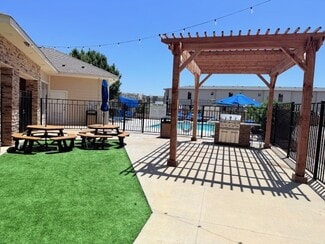 7619 King Arthurs Ct, Laredo, TX 78041