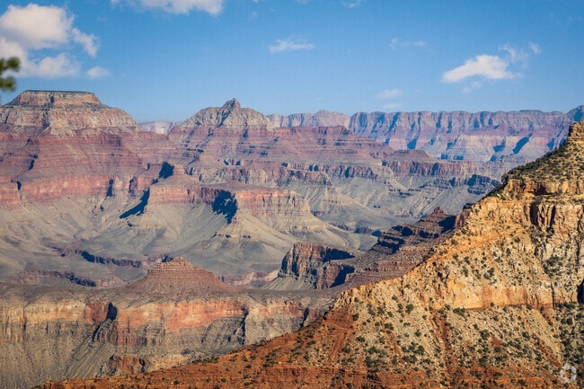 Valle dwellers can escape in the nature that surrounds them.