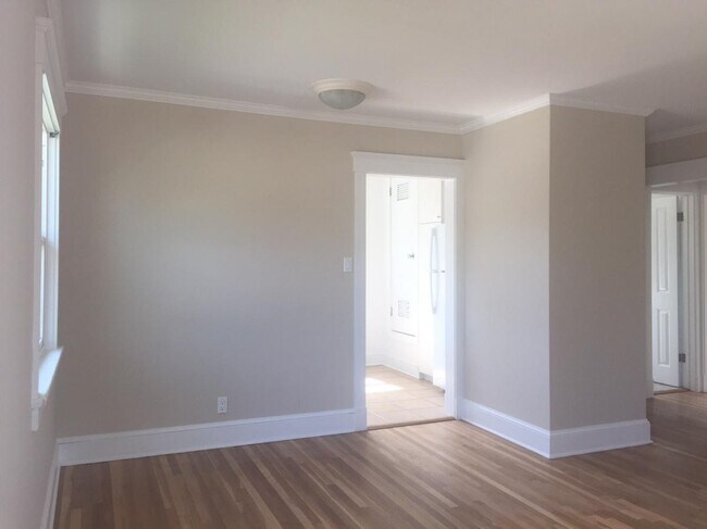 3825 1/2 Sawtelle Blvd unit 1/2, Los Angeles, CA 90066 - photo 5
