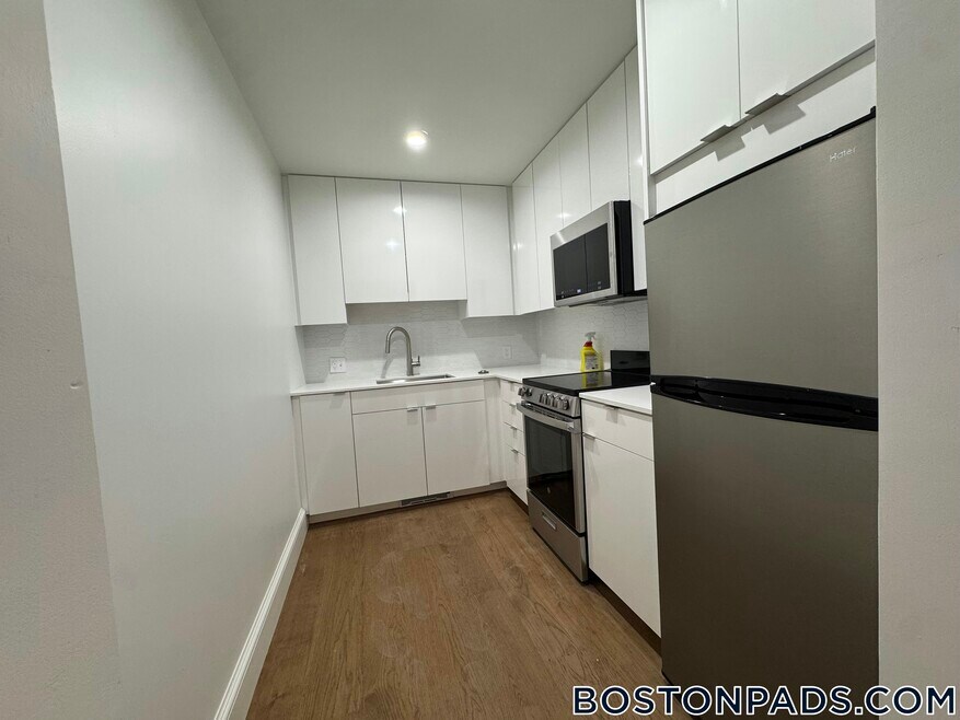 1200 Massachusetts Ave unit B4, Cambridge, MA 02138 - photo 1