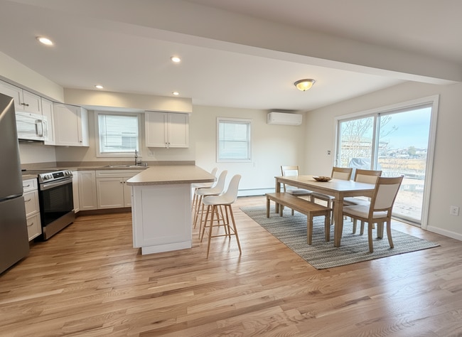 2735 Beaver Turn, Seaford, NY 11783 - photo 4