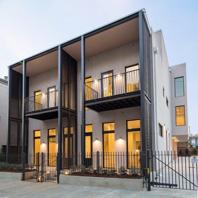 1530 Felicity, New Orleans, LA 70130 - photo 2