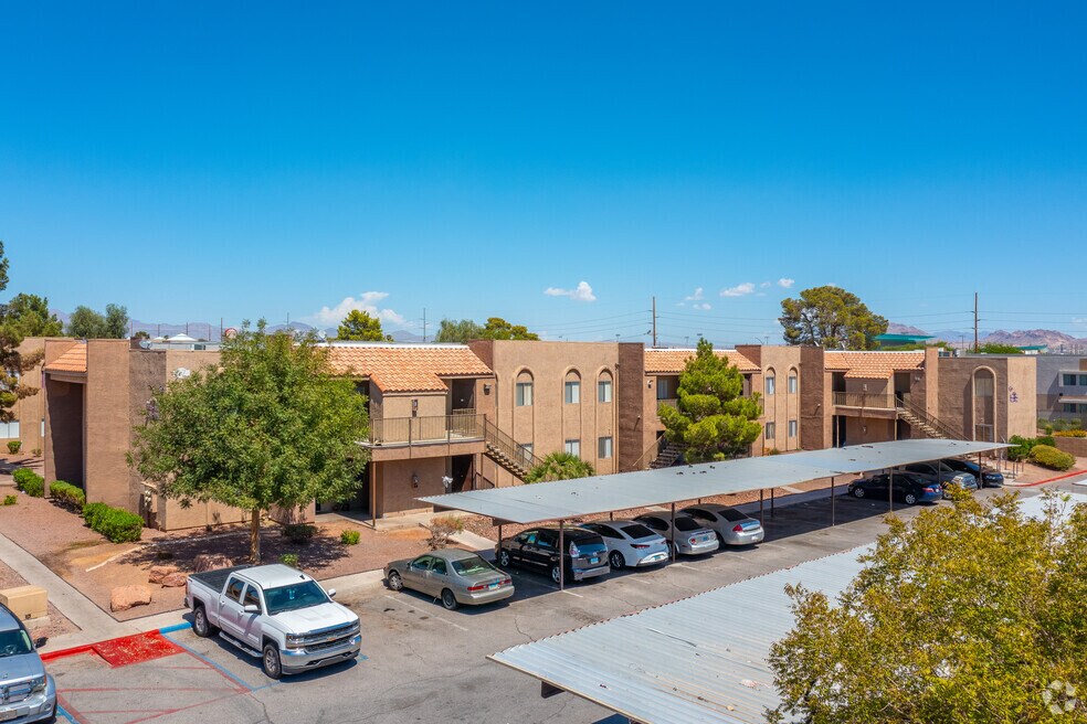 Desert Pines High School, Rankings & Reviews