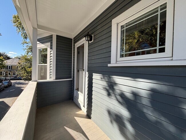 11 Traymore St unit 11, Cambridge, MA 02140 - photo 4