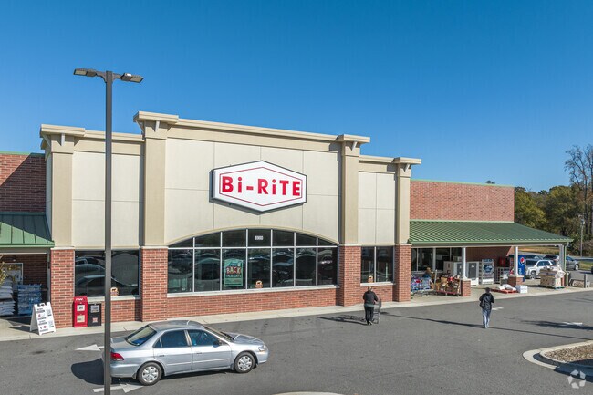 Recently opened, Bi-Rite in Stokesdale offers fresh produce and essential staples.