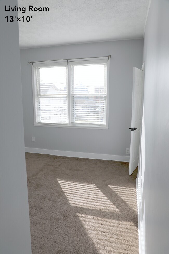 27 E 18th St unit 27 east 18th street, Bayonne, NJ 07002 - photo 4